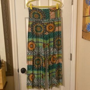 A pair of soft, stretchy pants with an unlabeled size (Assumed Medium)